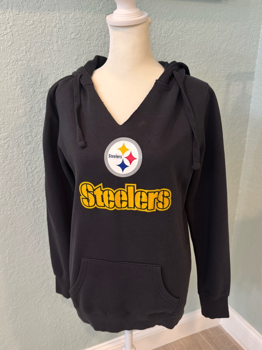 Like new women’s Steelers Hoodie